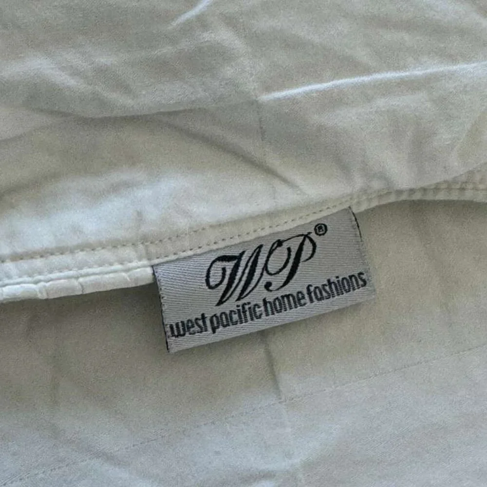 West Pacific Home Fashions Duvet InserT - Picture 2 of 3